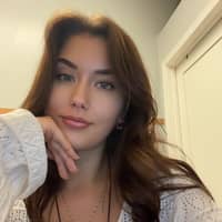 Sitter Profile Image: Hannah S.