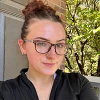 Sitter Profile Image: Lorrin M.