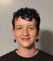 Sitter Profile Image: Anna V.