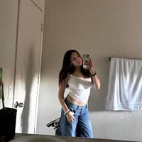 Sitter Profile Image: Genevit G.