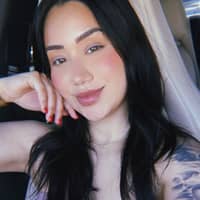 Sitter Profile Image: Hannah V.