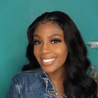 Sitter Profile Image: Desdrianneja G.