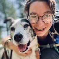 Sitter Profile Image: April S.