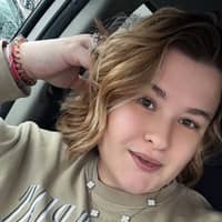 Sitter Profile Image: Lindsey T.