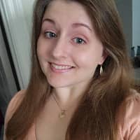 Sitter Profile Image: Christina R.