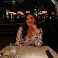 Sitter Profile Image: Lauren A.