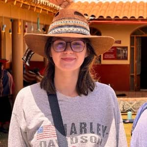 Sitter Profile Image: Stella R.