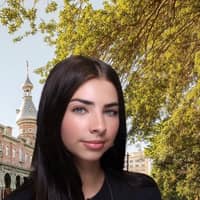 Sitter Profile Image: Natalie O.