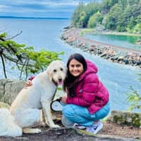 Sitter Profile Image: Komal S.