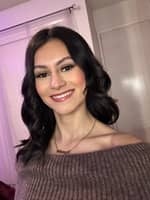 Sitter Profile Image: Angelica R.