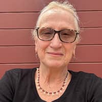 Sitter Profile Image: Lori W.