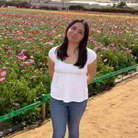 Sitter Profile Image: Elissa V.