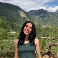 Sitter Profile Image: Sadie R.