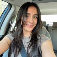 Sitter Profile Image: Hirra A.