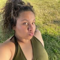 Sitter Profile Image: Yesenia T.