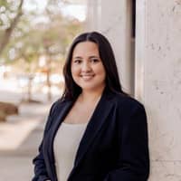 Sitter Profile Image: Summer J.