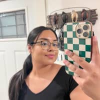 Sitter Profile Image: Abigail R.