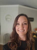 Sitter Profile Image: Lindsey R.