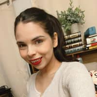Sitter Profile Image: Flor G.