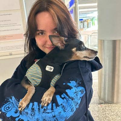 Sitterprofilbild: Minou G.