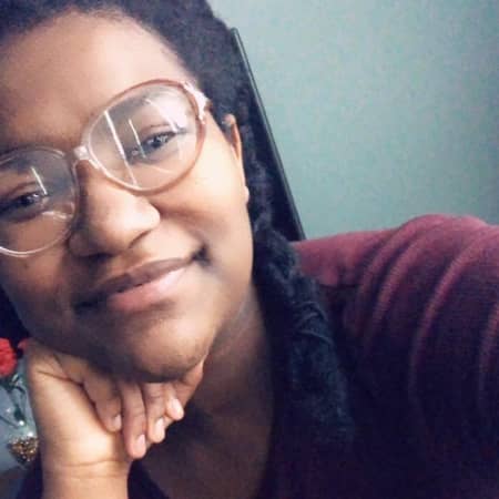 Sitter Profile Image: Christina G.