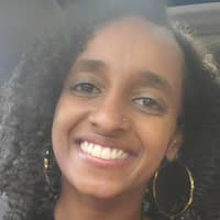 Sitter Profile Image: Helena T.