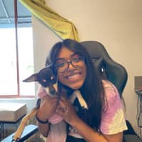 Sitter Profile Image: Noemi I.