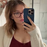 Sitter Profile Image: Hannah P.