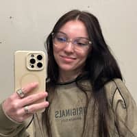 Sitter Profile Image: Molly E.