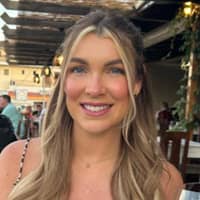 Sitter Profile Image: Chloe O.