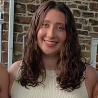 Sitter Profile Image: Mariella C.