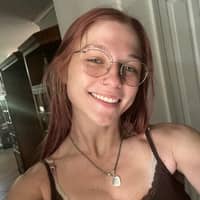 Sitter Profile Image: Lindsey H.