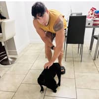 Sitter Profile Image: Ricardo L.