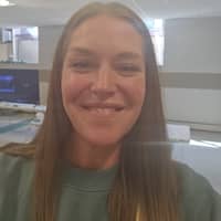 Sitter Profile Image: Lindsey P.