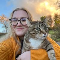 Sitter Profile Image: KRISTINE G.