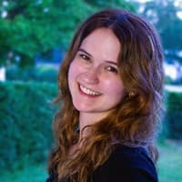 Sitter Profile Image: Isabella P.