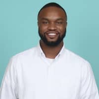 Sitter Profile Image: Louis R.