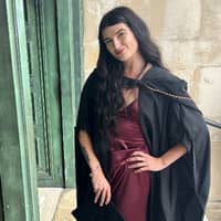 Sitter Profile Image: Hannah M.