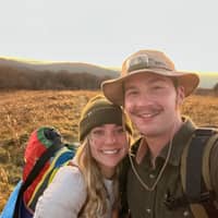 Sitter Profile Image: Emma & Alex C.