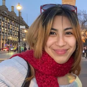 Sitter Profile Image: Aida E.