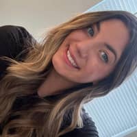 Sitter Profile Image: Alexis W.