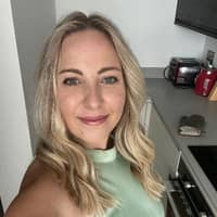 Sitter Profile Image: Kirsty R.