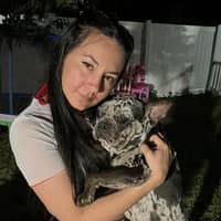 Sitter Profile Image: Elianis E.