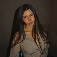 Sitter Profile Image: Alexis J.