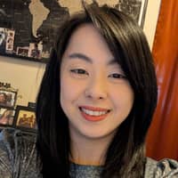 Sitter Profile Image: Weiting H.