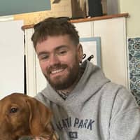 Sitter Profile Image: Elliott H.