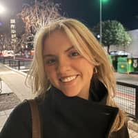 Sitter Profile Image: Yazmine E.