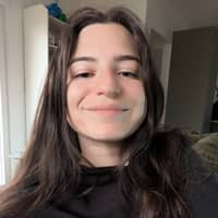 Sitter Profile Image: Sema a.