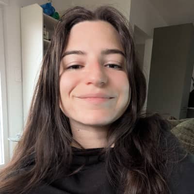 Sitter Profile Image: Sema a.