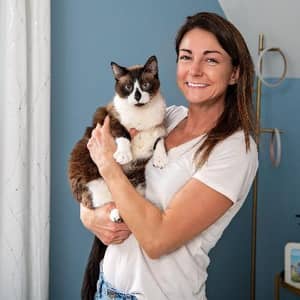 Sitter Profile Image: Laura H.